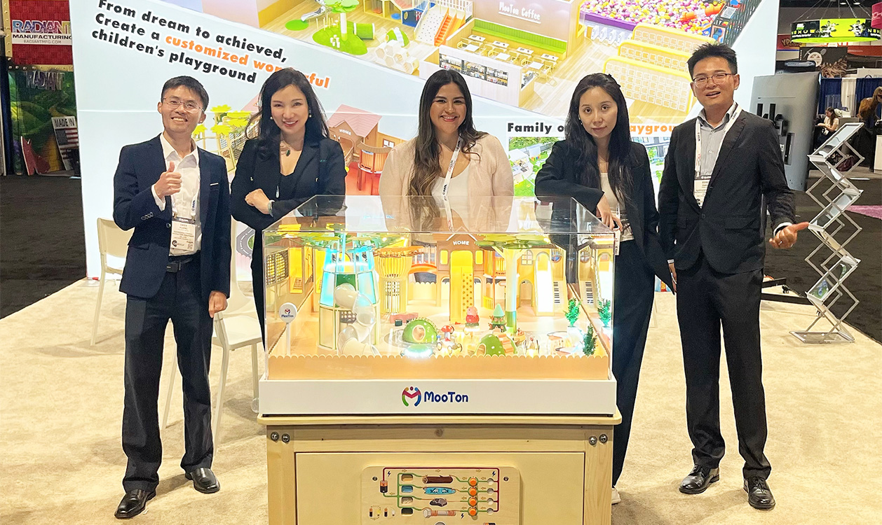 play center supplier